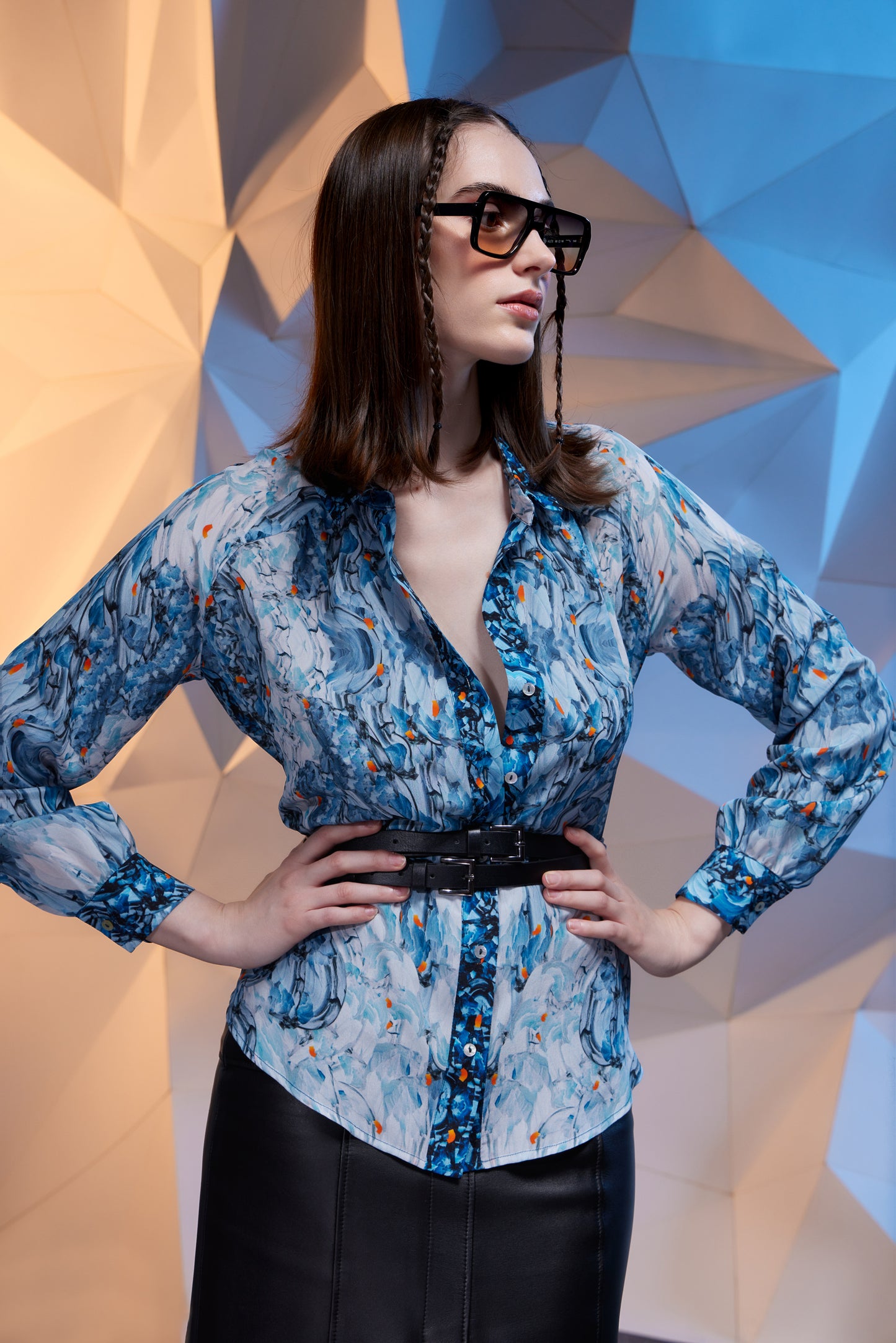 Arzu Kaprol AW 22-23 Homage to Humanity İpek Bluz