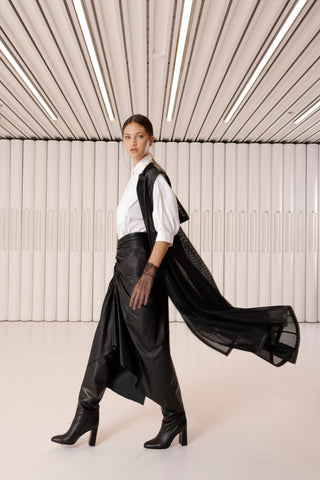 Beyaz Şifon Gömlek: Stil Rehberi ve Öneriler