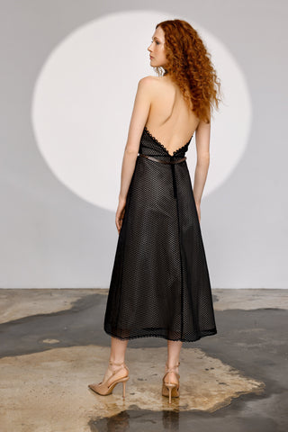 Yazlık Kıyafetlerde En Trend Tasarımlar: 2026 Yazına Damga Vuran Moda Rehberi