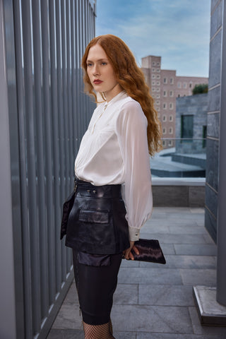 Şifon Gömlek Nedir? Zarafetin ve Hafifliğin Buluştuğu Kumaş