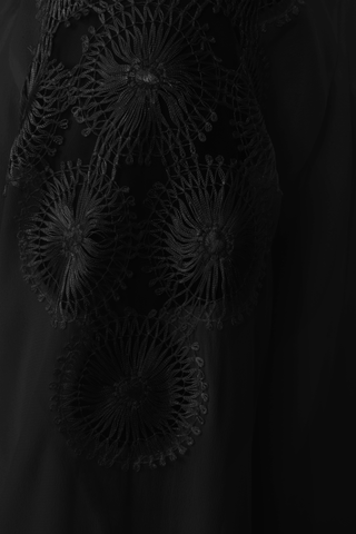 Siyah El İşi Nakış Detaylı İpek Gömlek